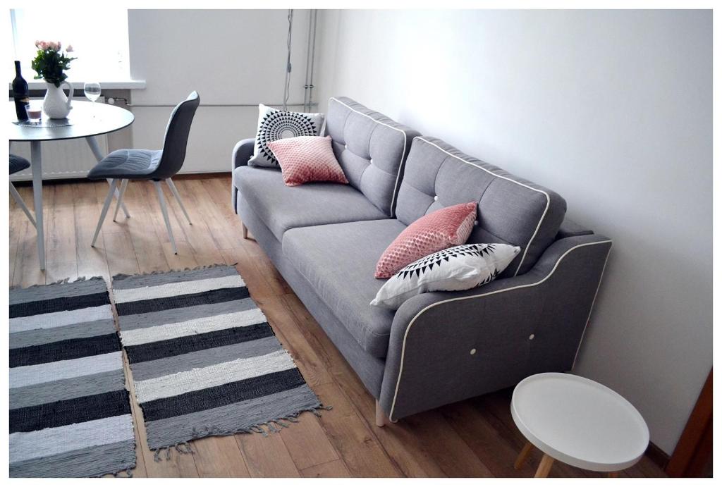Posedenie v ubytovaní Color24 Apartament