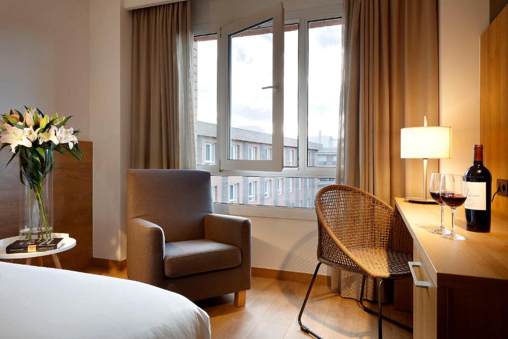 Postel nebo postele na pokoji v ubytování Hotel SB Corona Tortosa