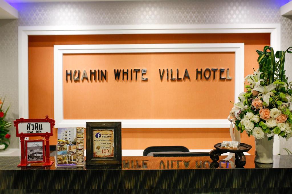 Hua Hin White Villa Hotel - SHA Certified - Resim 19