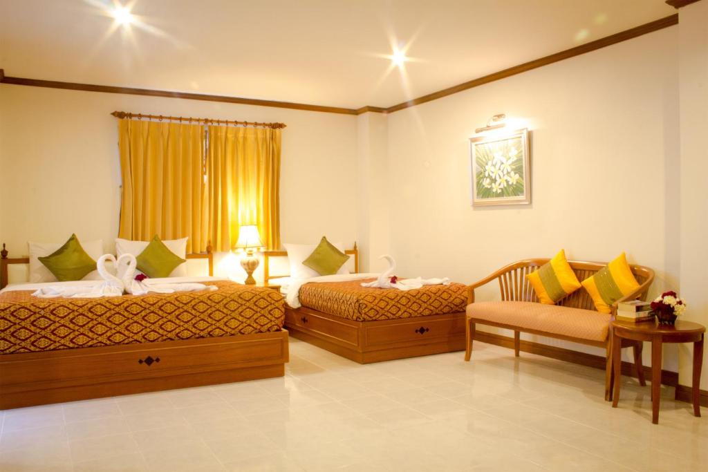 Hua Hin White Villa Hotel - SHA Certified - Resim 32