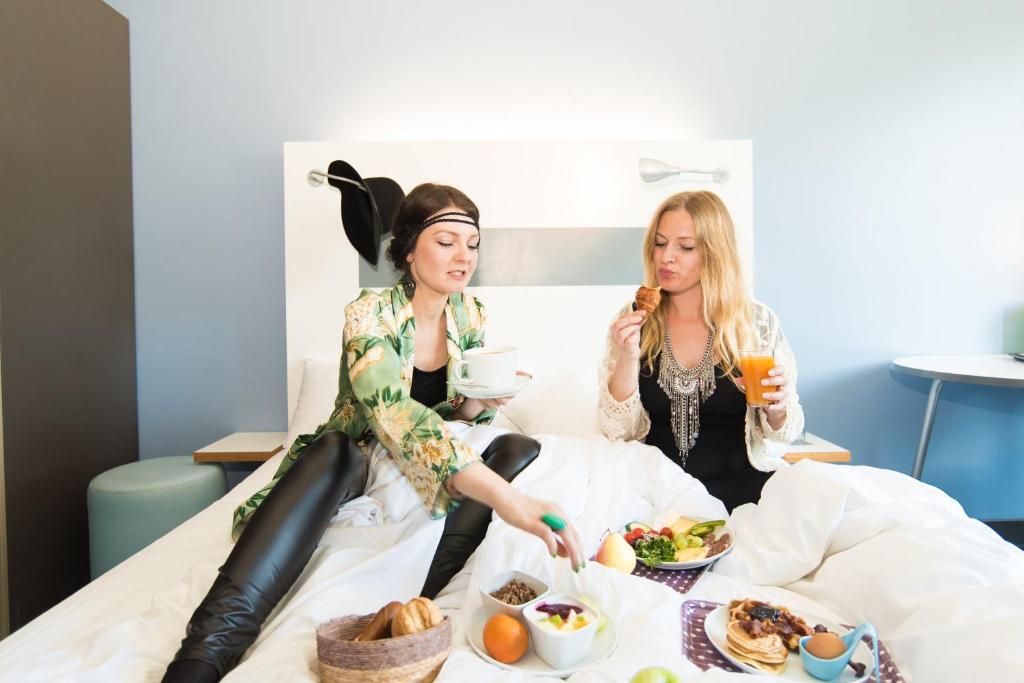Nápoje v ubytování Ku'Damm 101 Hotel