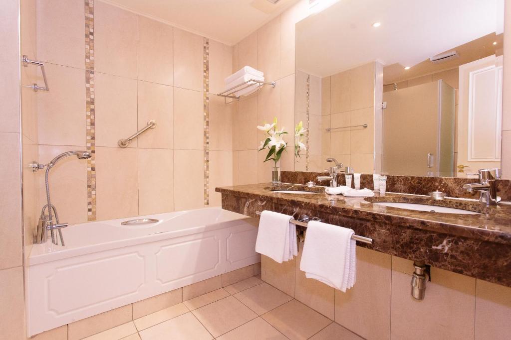 The Ardilaun Hotel - Resim 30