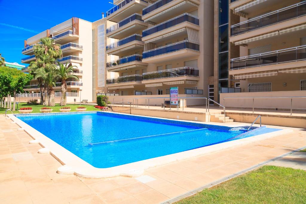 Bazén v ubytování UHC Ventura Park Apartments nebo v jeho okolí
