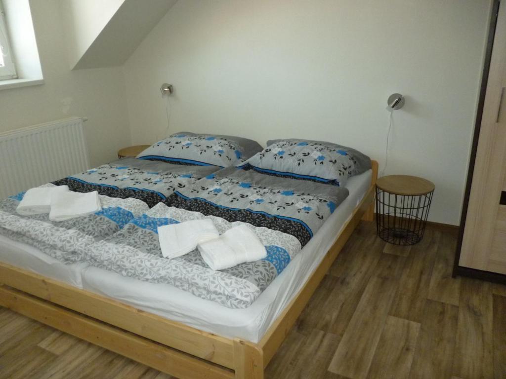 Posteľ alebo postele v izbe v ubytovaní Apartmán Relax-chatka a apartmán