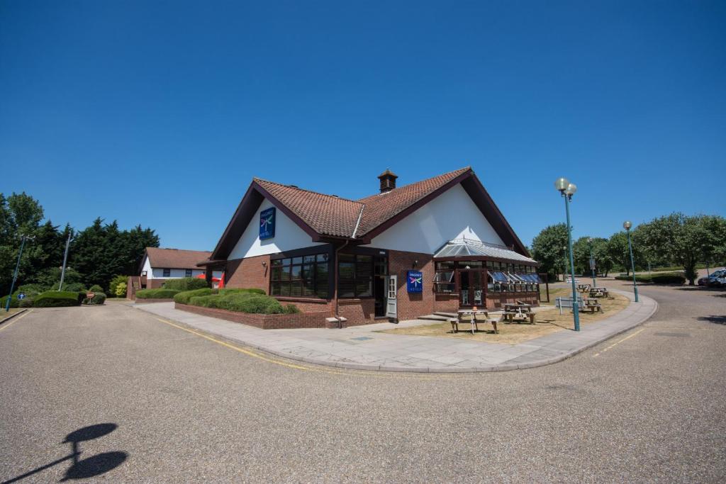 Dragonfly Hotel Bury St Edmunds 2