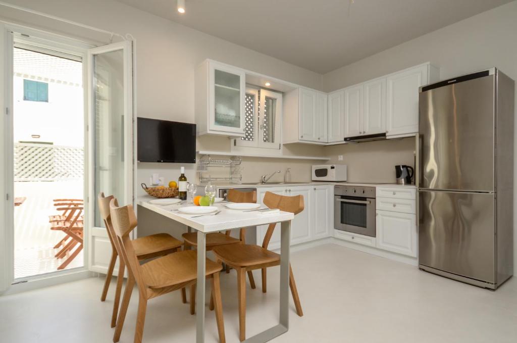 Antony Suites (Adults Only) - 15