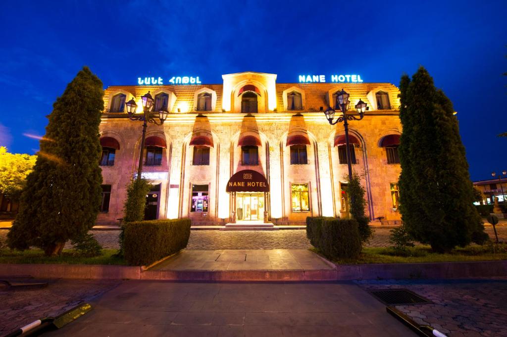 Budova, kde se hotel nachází