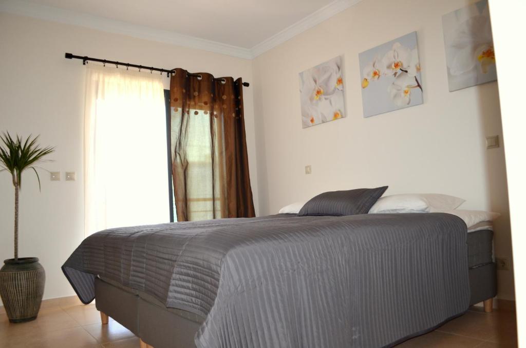 Postel nebo postele na pokoji v ubytování Marina Beach Apartment