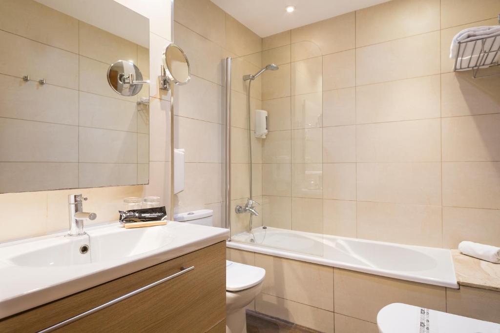 Hotel Acta Azul Barcelona - Resim 27