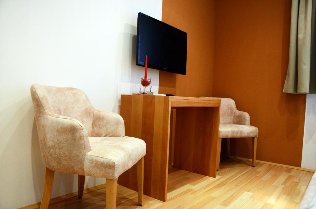 Hotel MK, Plavi restoran, Loznica - Eenpersoonskamer