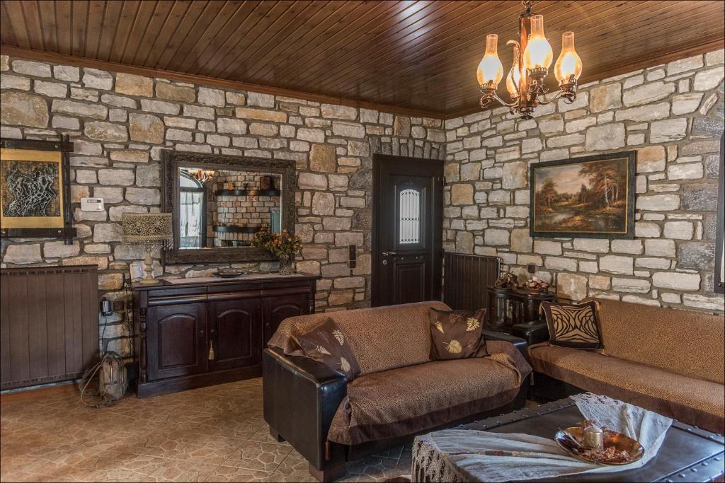 Posezení v ubytování Stone Mansion Anavryti, ΑΜΑ 20569