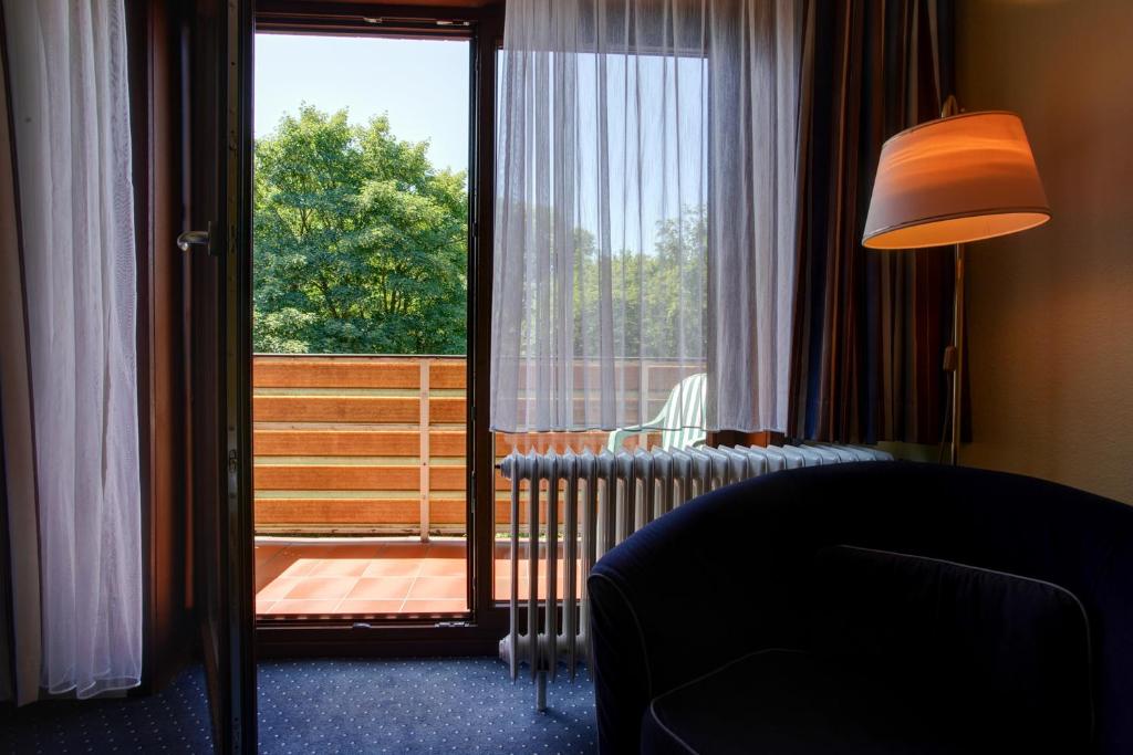 Hotel Elbinsel free parking - Resim 12