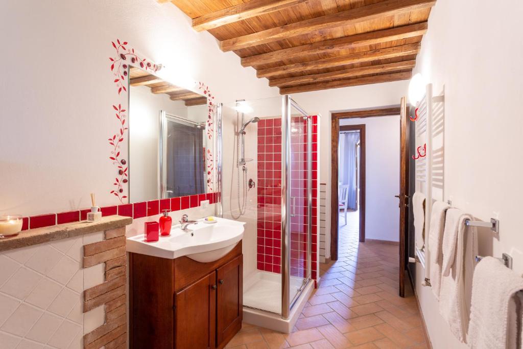 Koupelna v ubytování Agriturismo Dei Casali