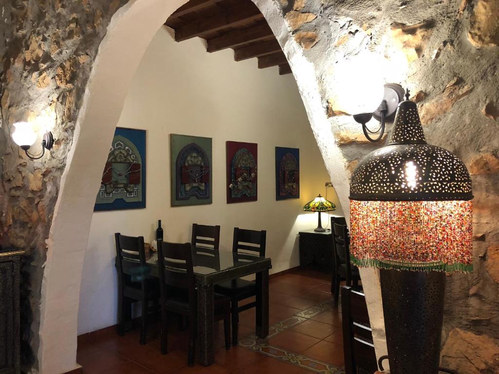 Posezení v ubytování Beit Shalom Historical boutique Hotel