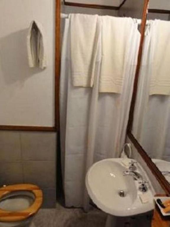 Koupelna v ubytování Posada del Angel