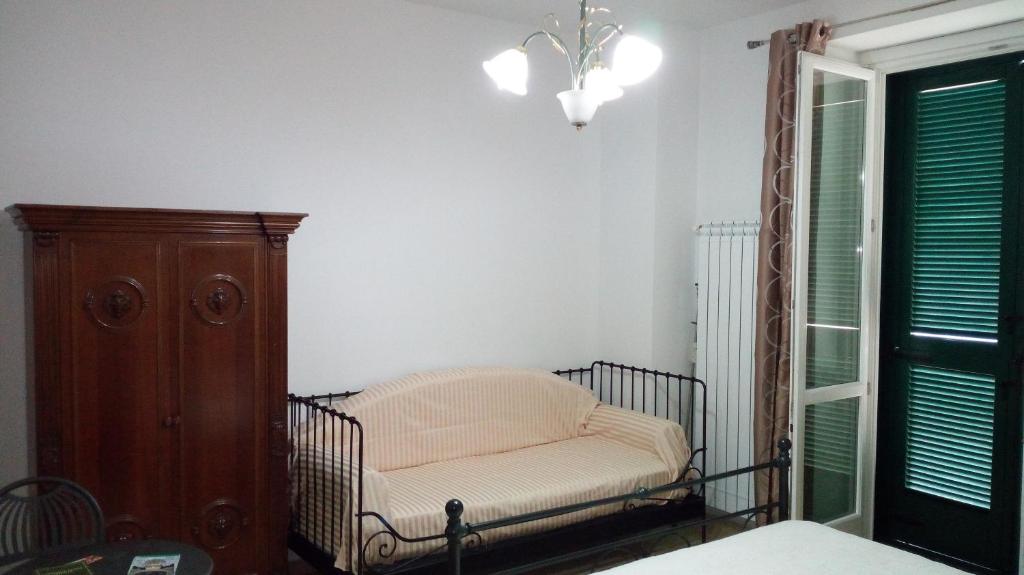 Annabella's Country House - Triple Room With Private Bathroom