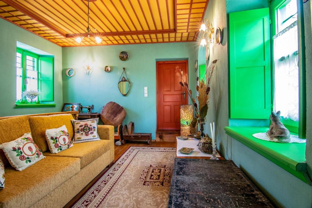 Posezení v ubytování Morfeas Guesthouse