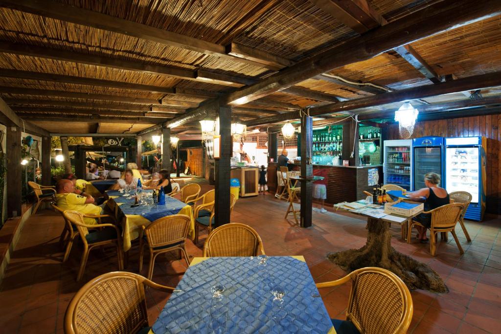 Restaurace v ubytování Hotel Casa Rosa