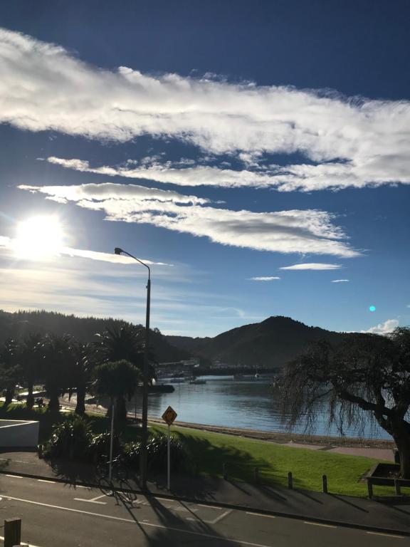 Picton Waterfront Oxley's Luxury Apartment - Resim 23