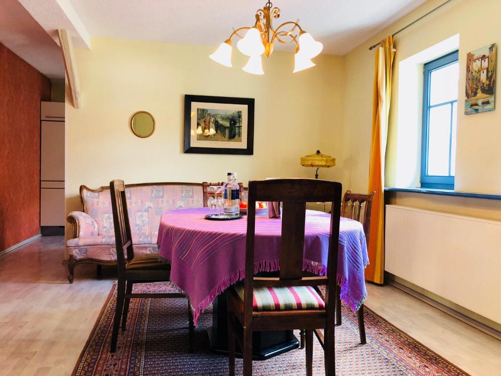 Hotel-Restaurant Thüringer Hof - Apartment In The Annex