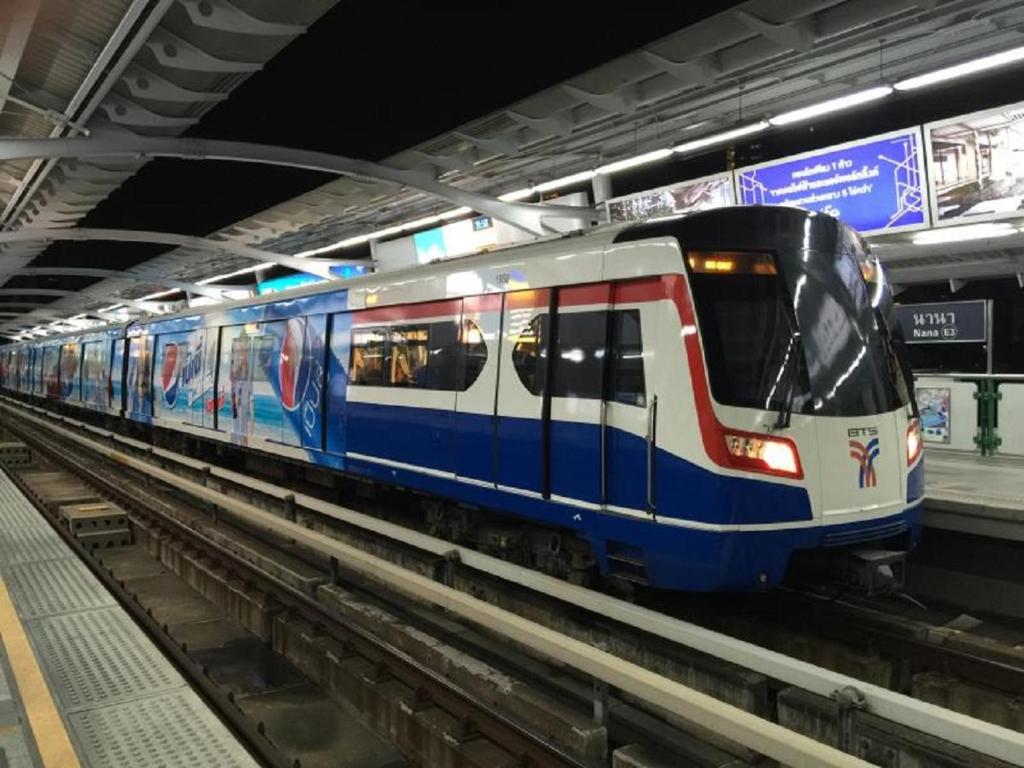 Citrus Sukhumvit 13 Nana Bangkok by Compass Hospitality - Newly Renovated - Resim 27