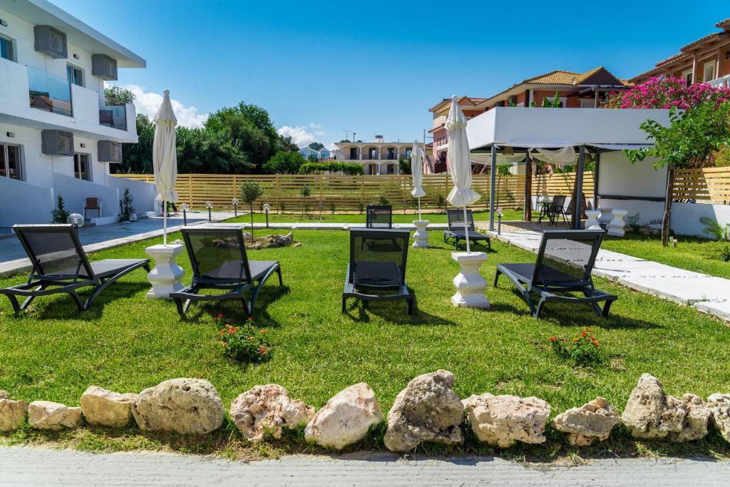 Vonkajšia záhrada v ubytovaní Rooms 48 by Zante Plaza