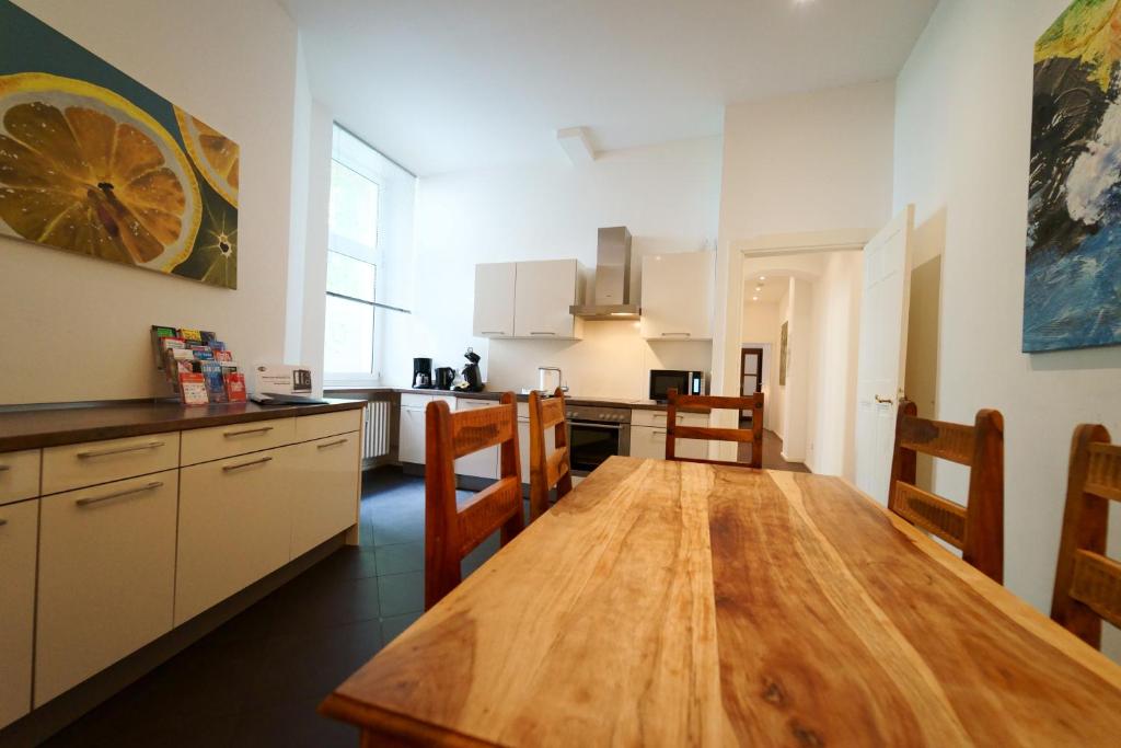 Planet Berlin City Apartments - Comfort Two-Bedroom Apartment