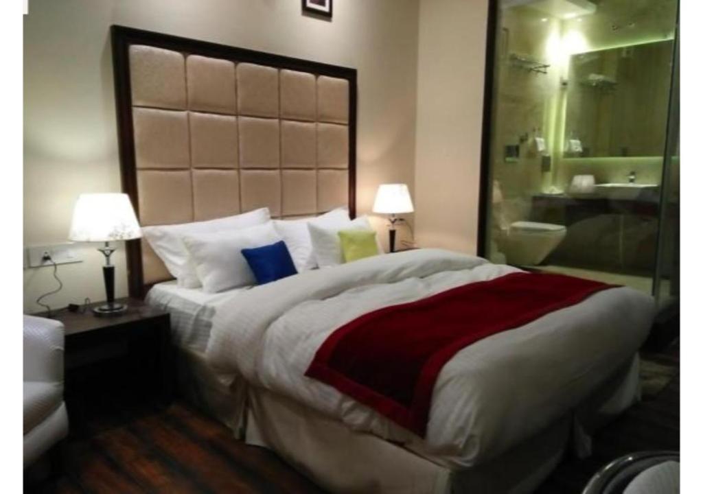 Voodi või voodid majutusasutuse Exotic Kufri stay with Incredible Views toas