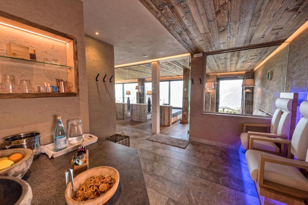 Kuchyňa alebo kuchynka v ubytovaní Mountain Lodge Prennanger