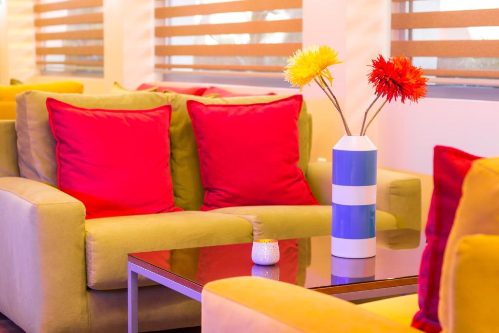 Posezení v ubytování Tropical Hotel