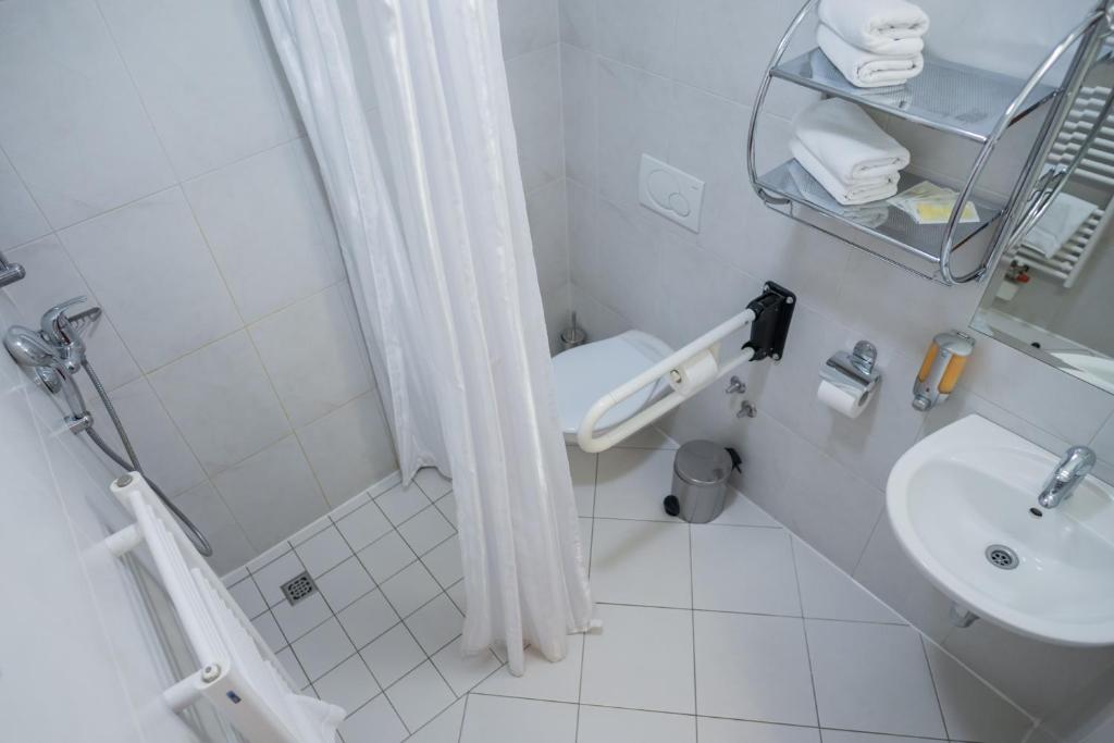 Koupelna v ubytování Hotel Tabor Maribor