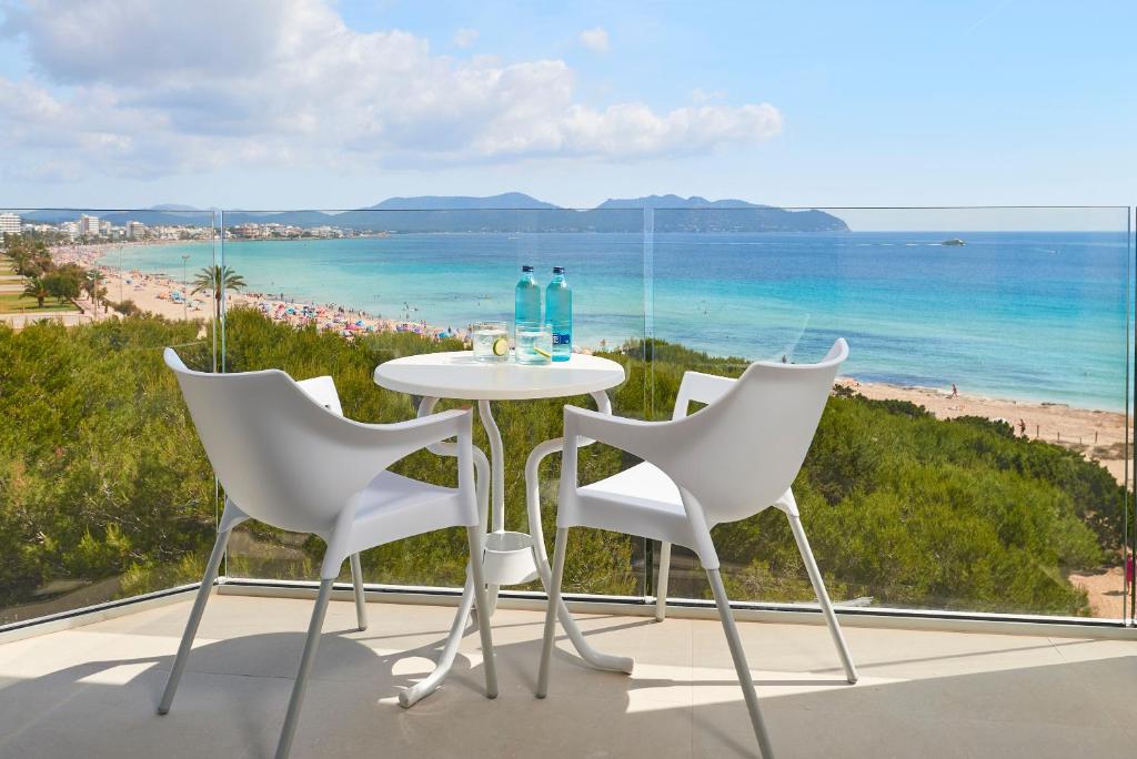 Gallery image of Hipotels Bahia Cala Millor - Adults Only in Cala Millor