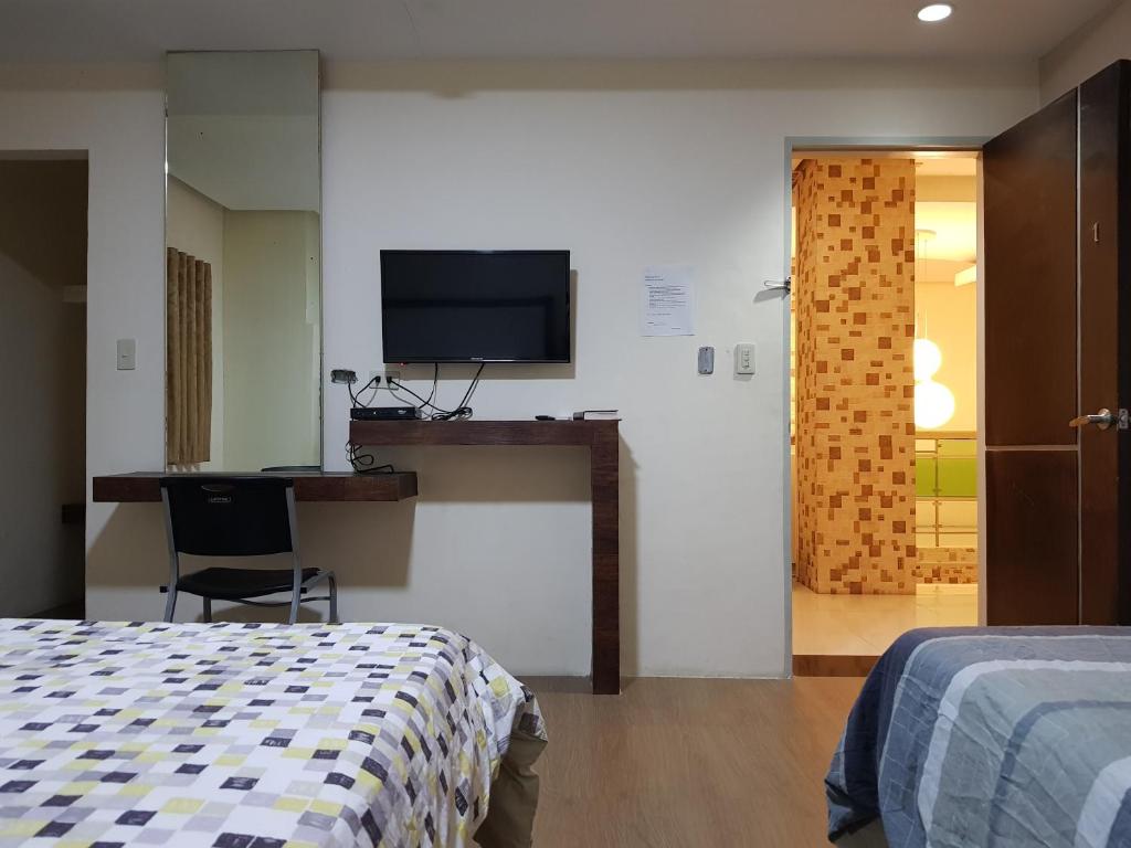Hotel Giorgio - Family Room With Bath