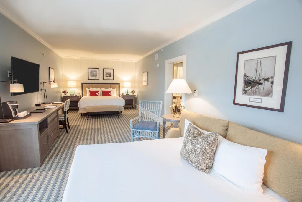 Postel nebo postele na pokoji v ubytování Beauport Hotel Gloucester