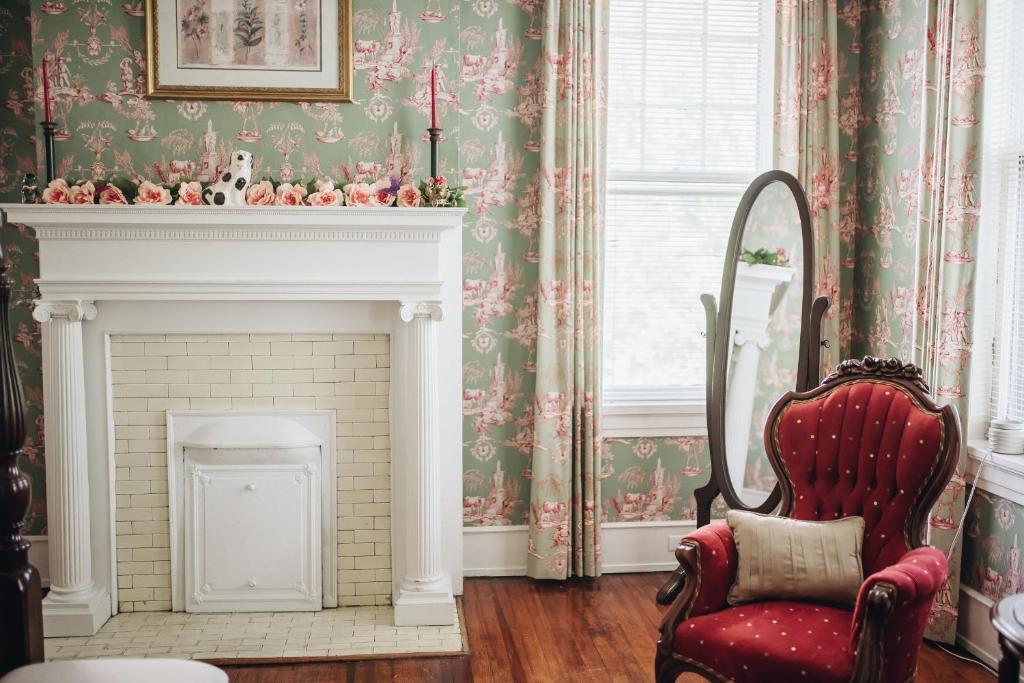 1912 Bed and Breakfast - Room King Con Balcón
