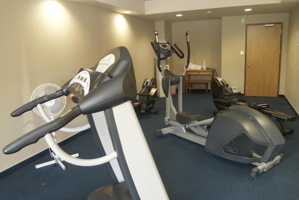 Fitness centrum a/nebo fitness zařízení v ubytování Distinction Luxmore Hotel