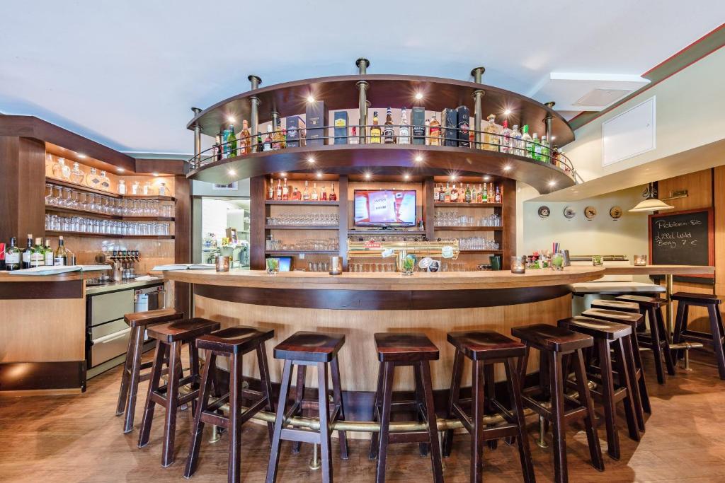 Hotel Zum Zeppelin Hamburg - Resim 21