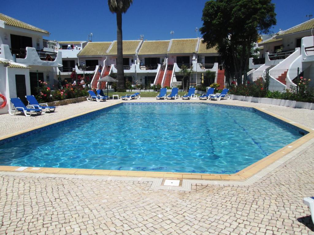 
The swimming pool at or near A Nossa Casinha
