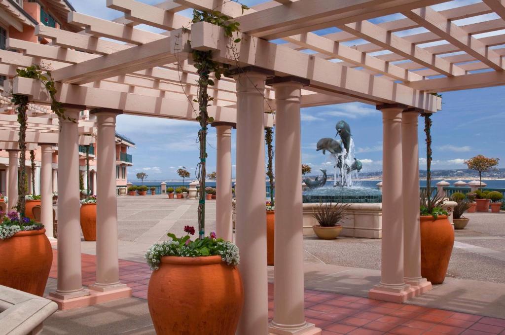 Monterey Plaza Hotel & Spa photo