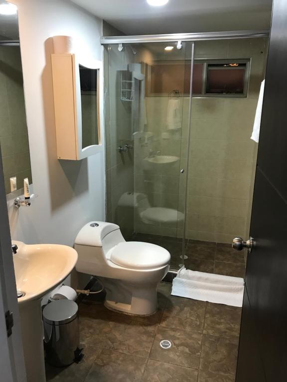 Koupelna v ubytování Hotel OrangeTrip
