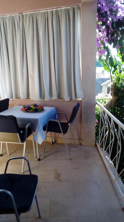 Balkón nebo terasa v ubytování Guest House Roza