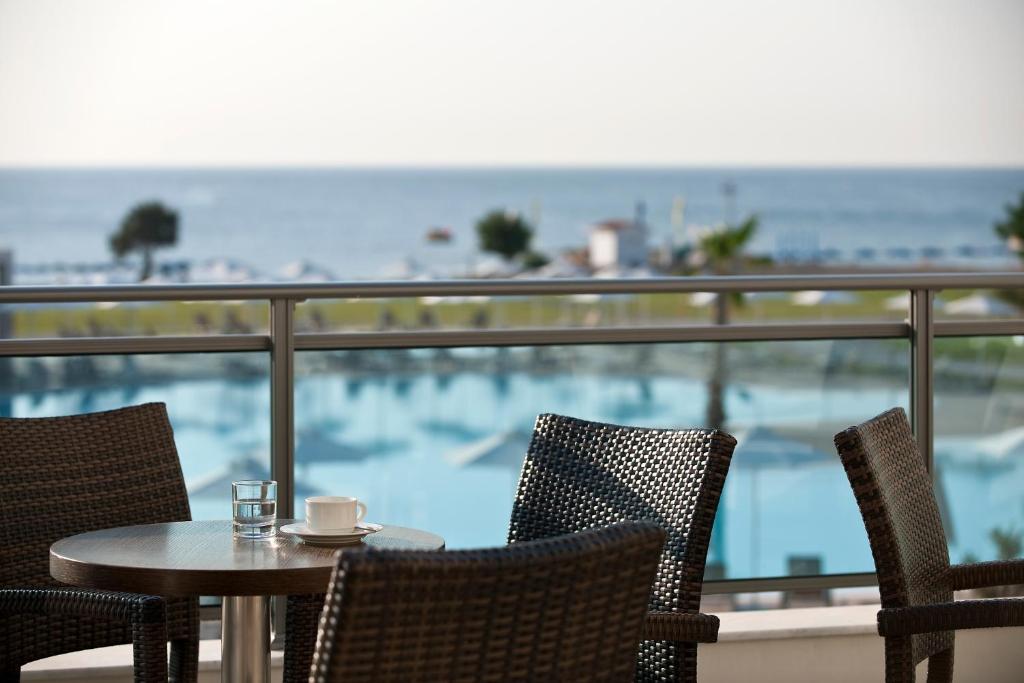 Nespecifikovaný výhled na moře nebo výhled na moře při pohledu z hotelu