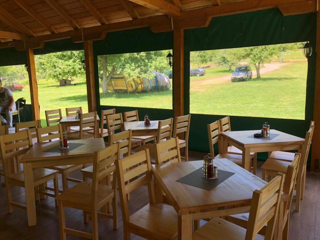 Zahrada ubytování Rafting Camp Tara 87