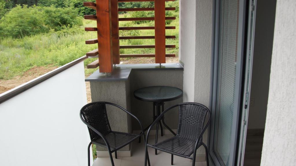 Balkón nebo terasa v ubytování Apartmany pri lese
