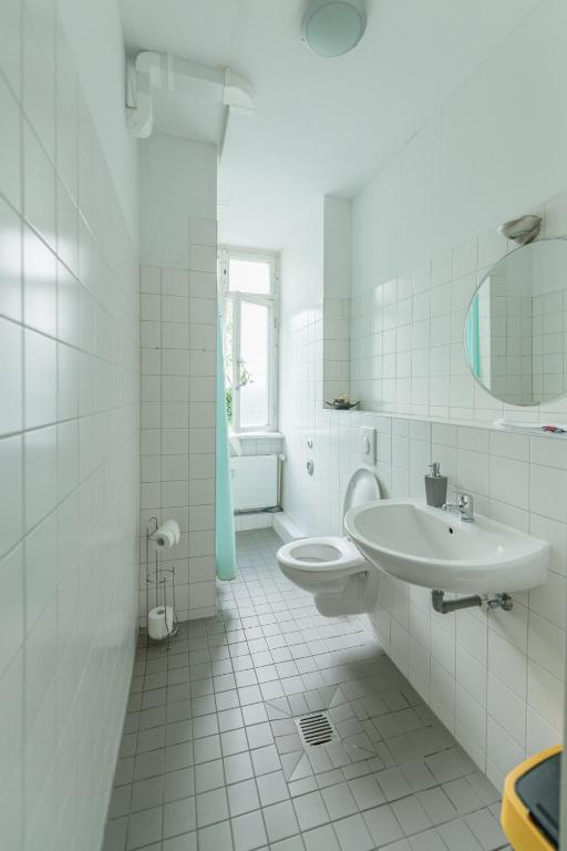Koupelna v ubytování BackpackerBerlin