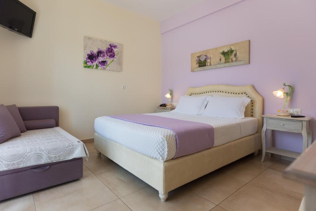 Postel nebo postele na pokoji v ubytování Elafonisos Resort