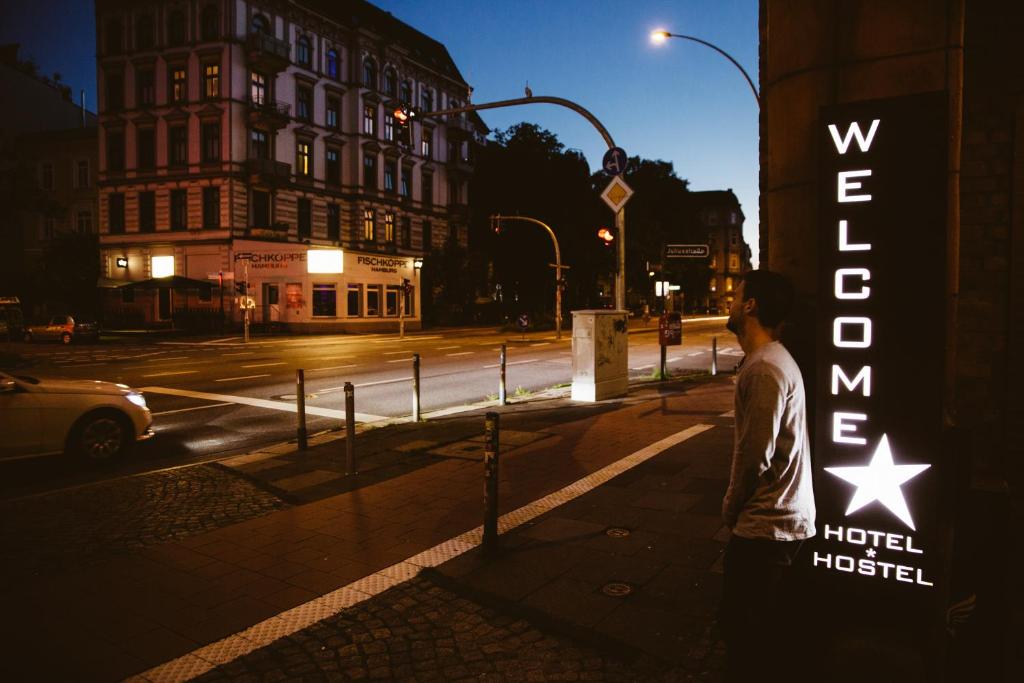Certifikát, hodnocení, plakát nebo jiný dokument vystavený v ubytování Superbude Hamburg St Pauli