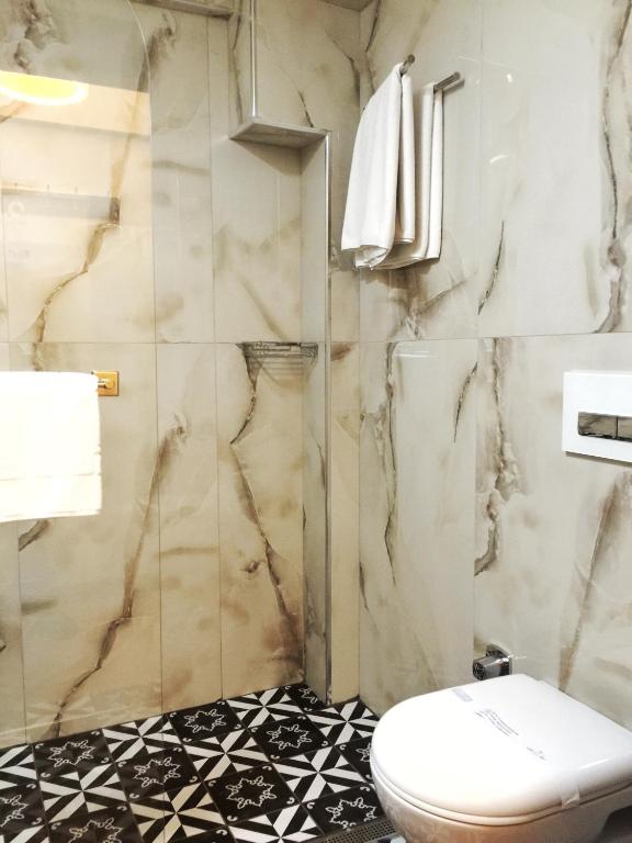 Ένα μπάνιο στο Assos Kervansaray Hotel - Special Category