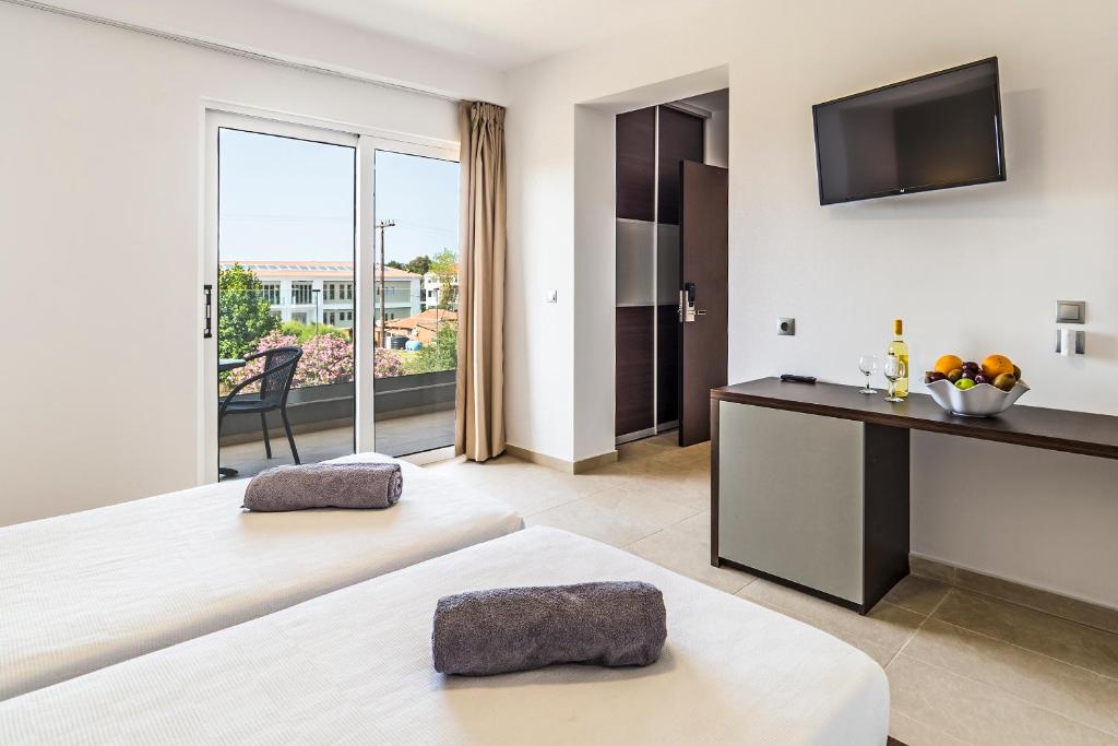 White Olive Premium Laganas - 4