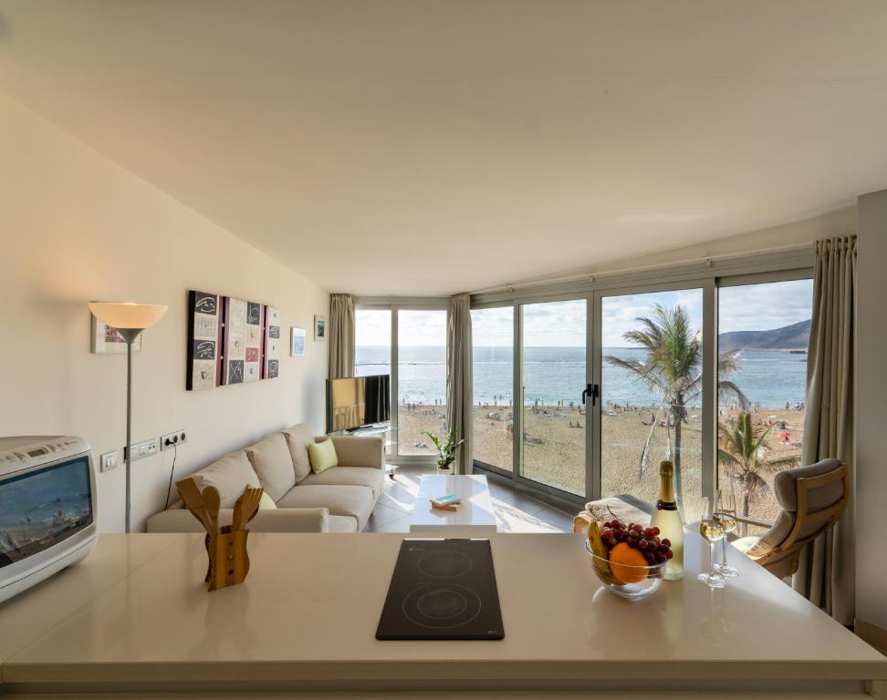 Living Las Canteras Homes - BEACHFRONT PLAYA GRANDE, Las ...